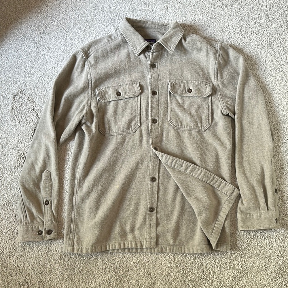 Patagonia fjord flannel, tan